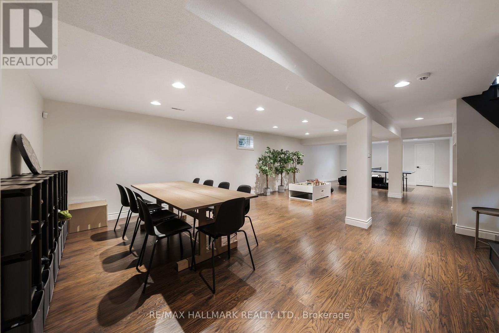 54 Theobalds Circle — photo 31