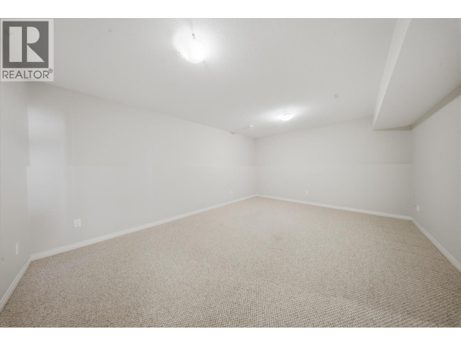 8919 98 AVENUE - 22