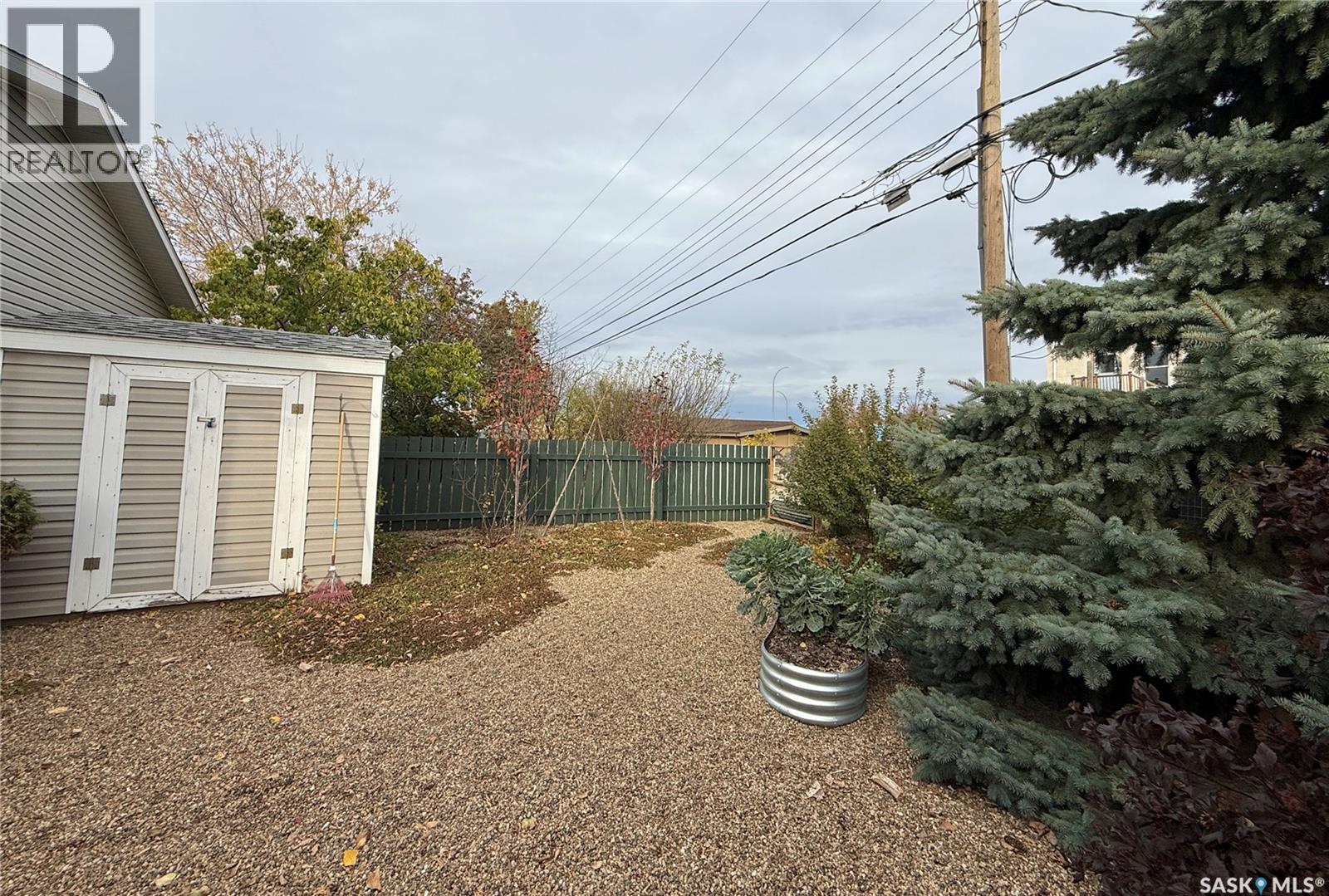 B 112 21st STREET, Battleford — photo 18