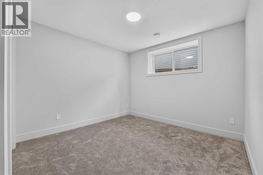 3121 44 Street S - 40