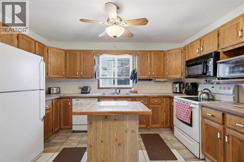 Listing photo – 23 Kirby Street, Red Deer