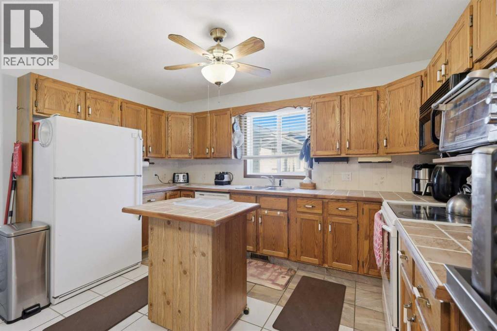 Listing photo – 23 Kirby Street, Red Deer