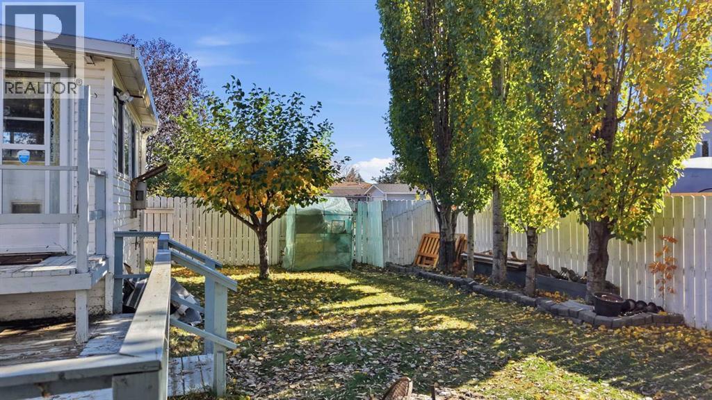 Listing photo – 23 Kirby Street, Red Deer