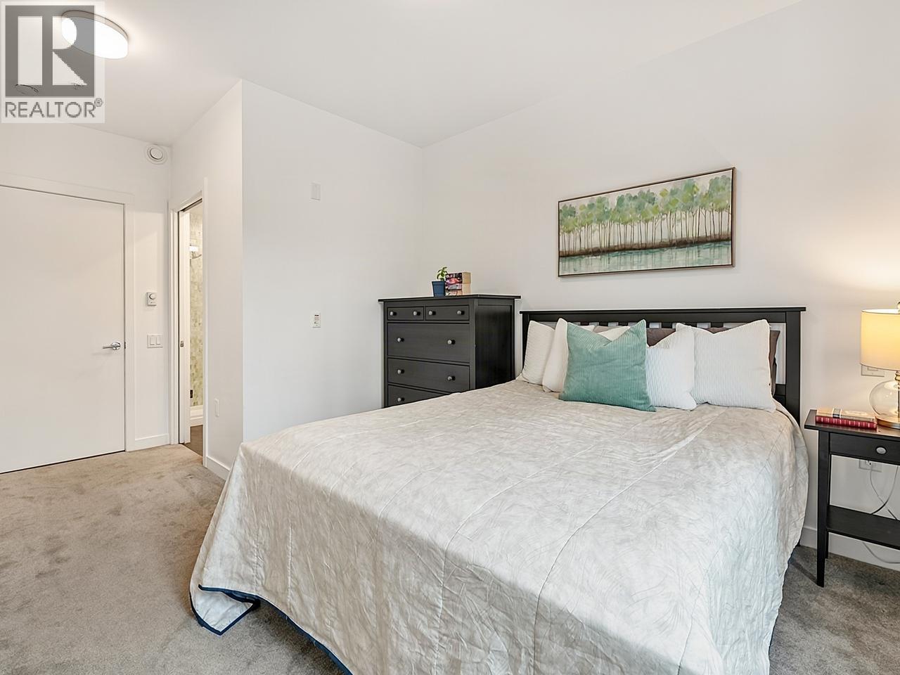 Photo of 104 108 E 35TH AVENUE 22