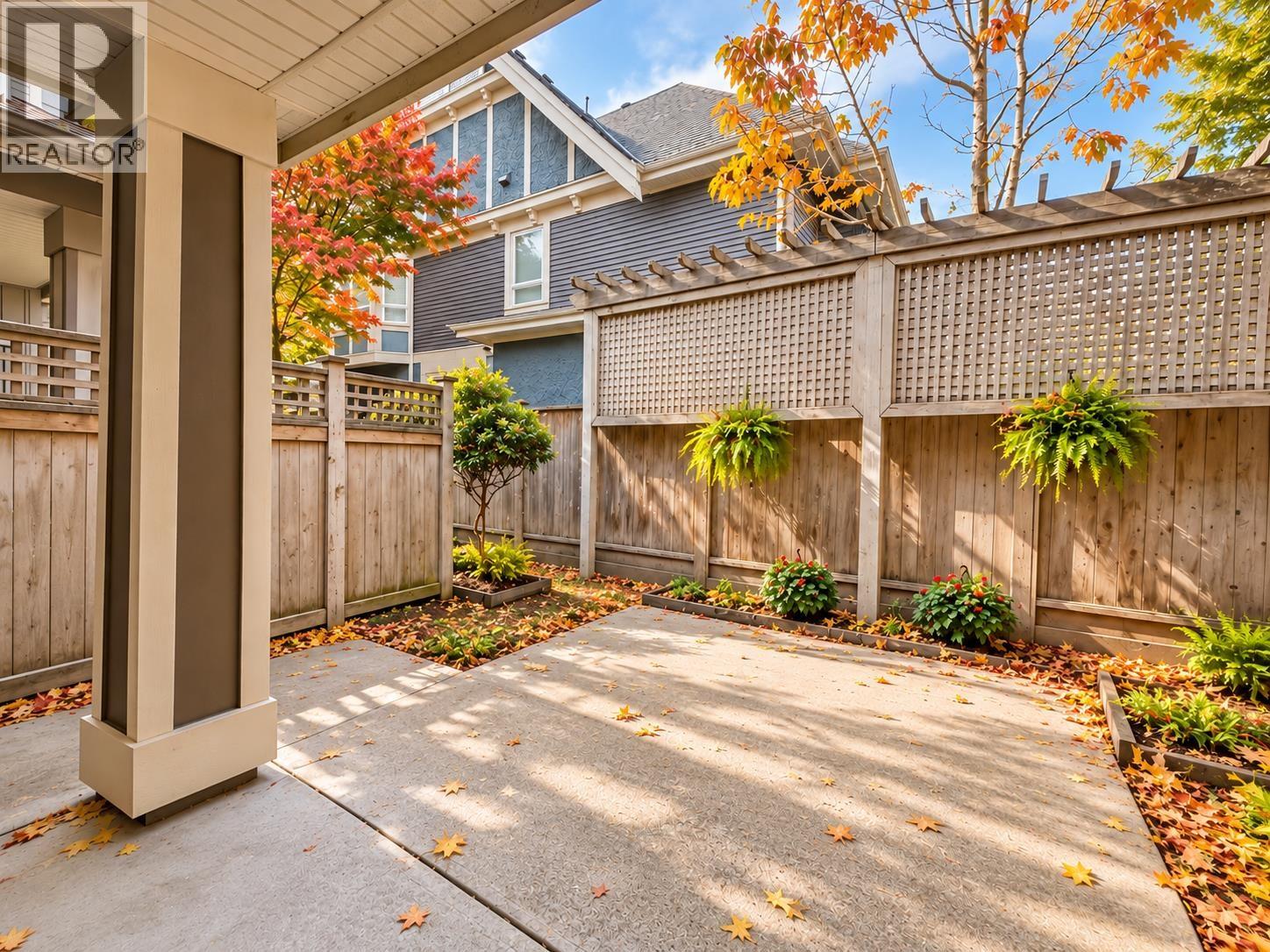 Photo of 16 8600 NO. 3 ROAD 24
