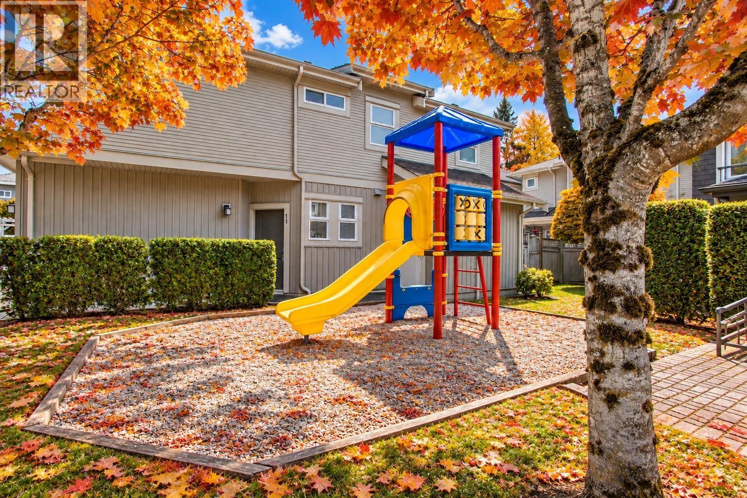 Photo of 16 8600 NO. 3 ROAD 25