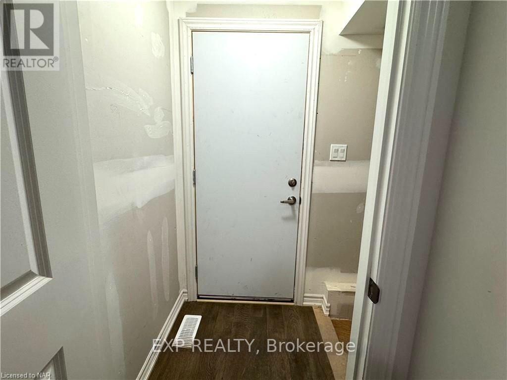 113 Laugher Avenue — photo 29