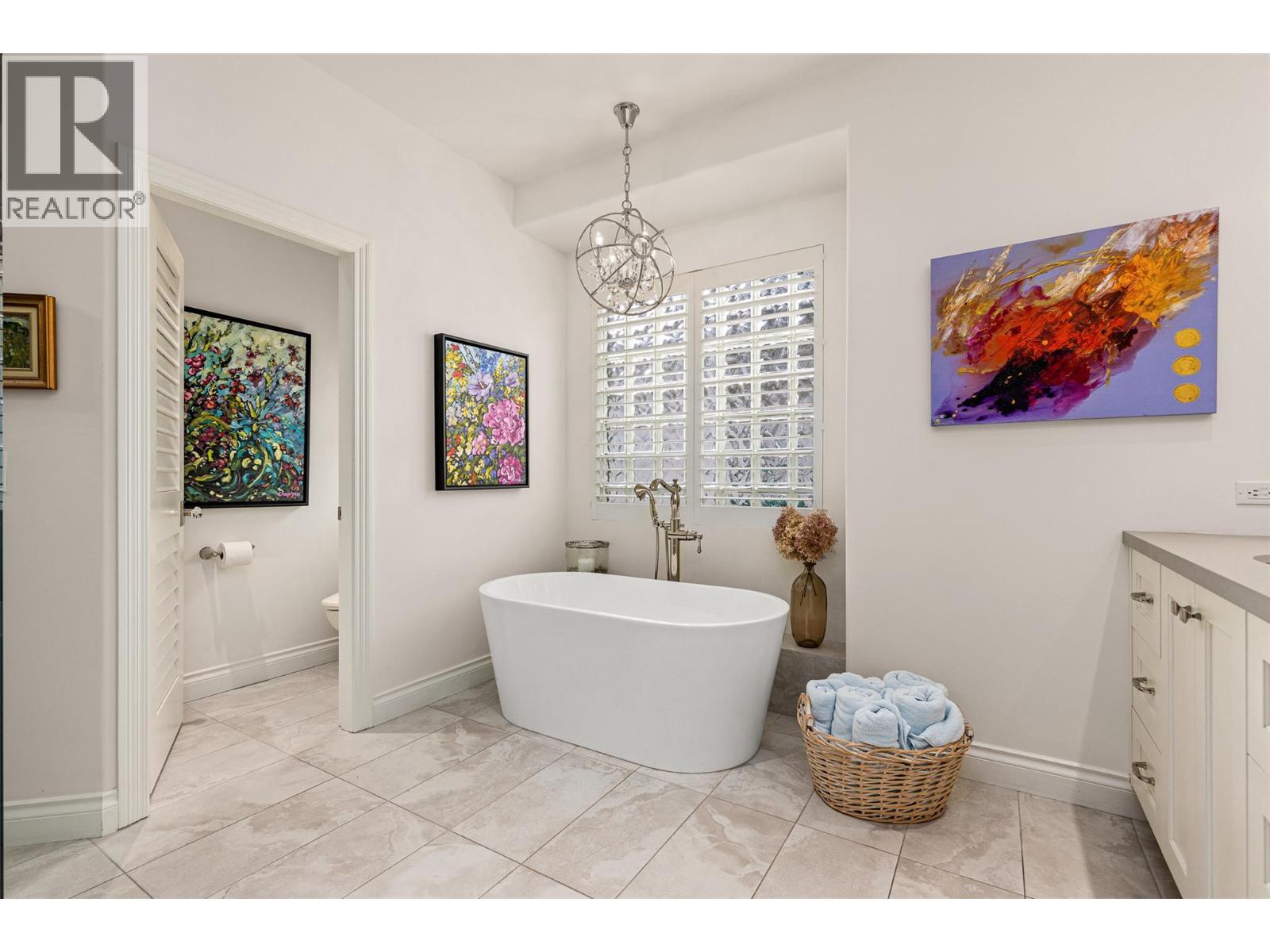 3887 Gallaghers Parkway, Kelowna