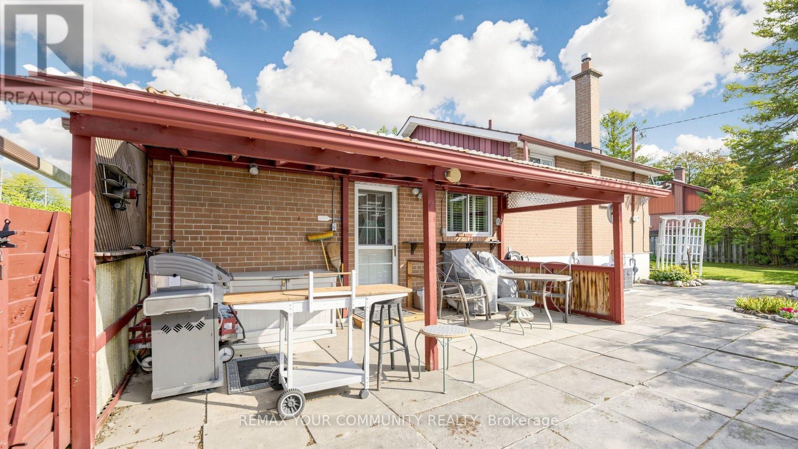 43 Seaton Drive, Aurora, ON photo 32