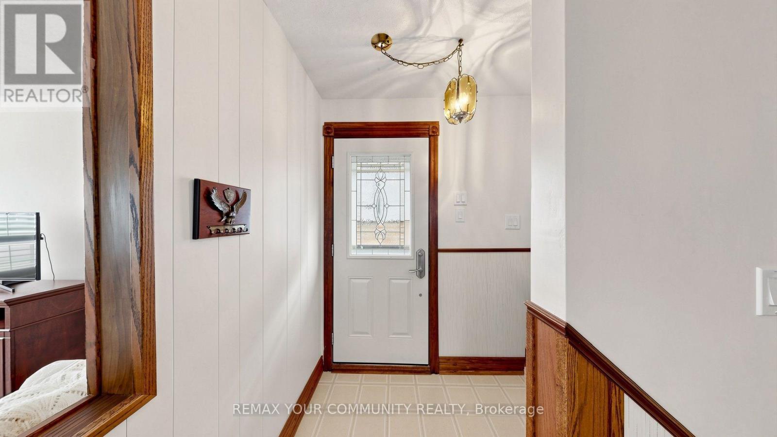 43 Seaton Drive, Aurora, ON photo 16
