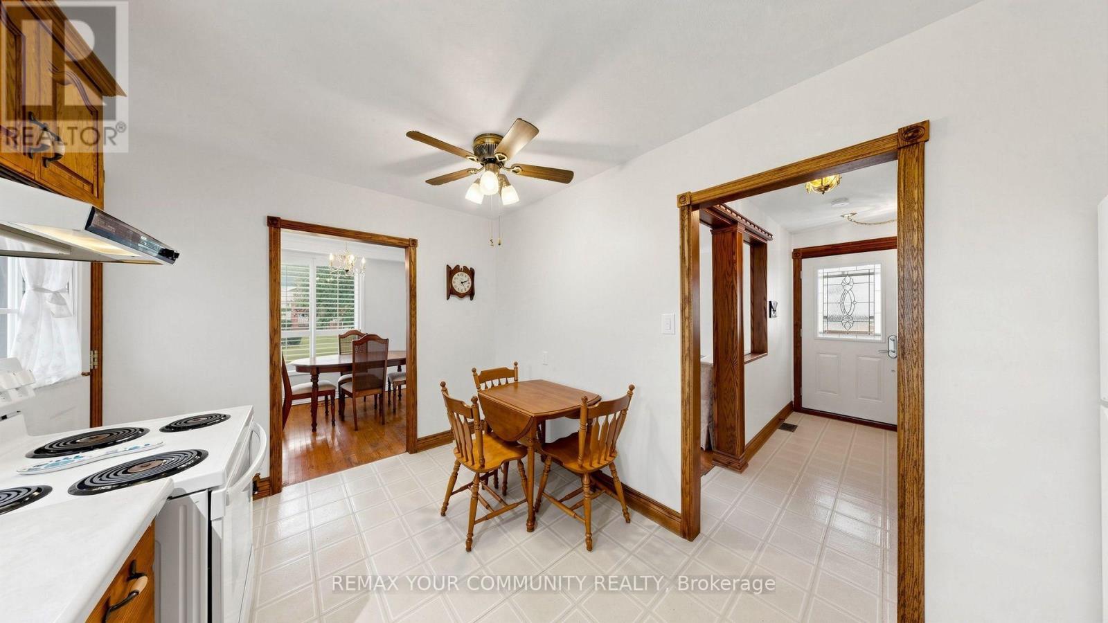43 Seaton Drive, Aurora, ON photo 15