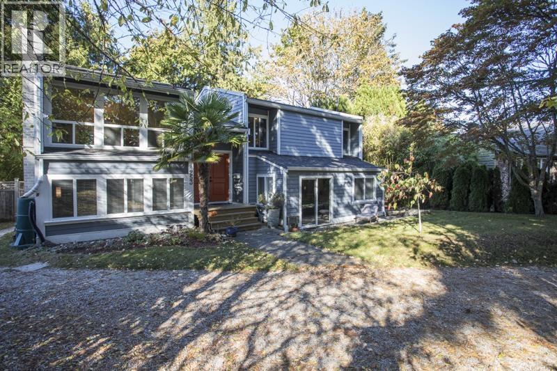 Photo of 253 49 STREET 37