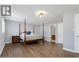 2092 English Crescent, Burlington, ON L7L7B3 Photo 13