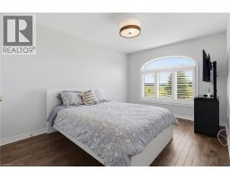 2092 English Crescent, Burlington, ON L7L7B3 Photo 16