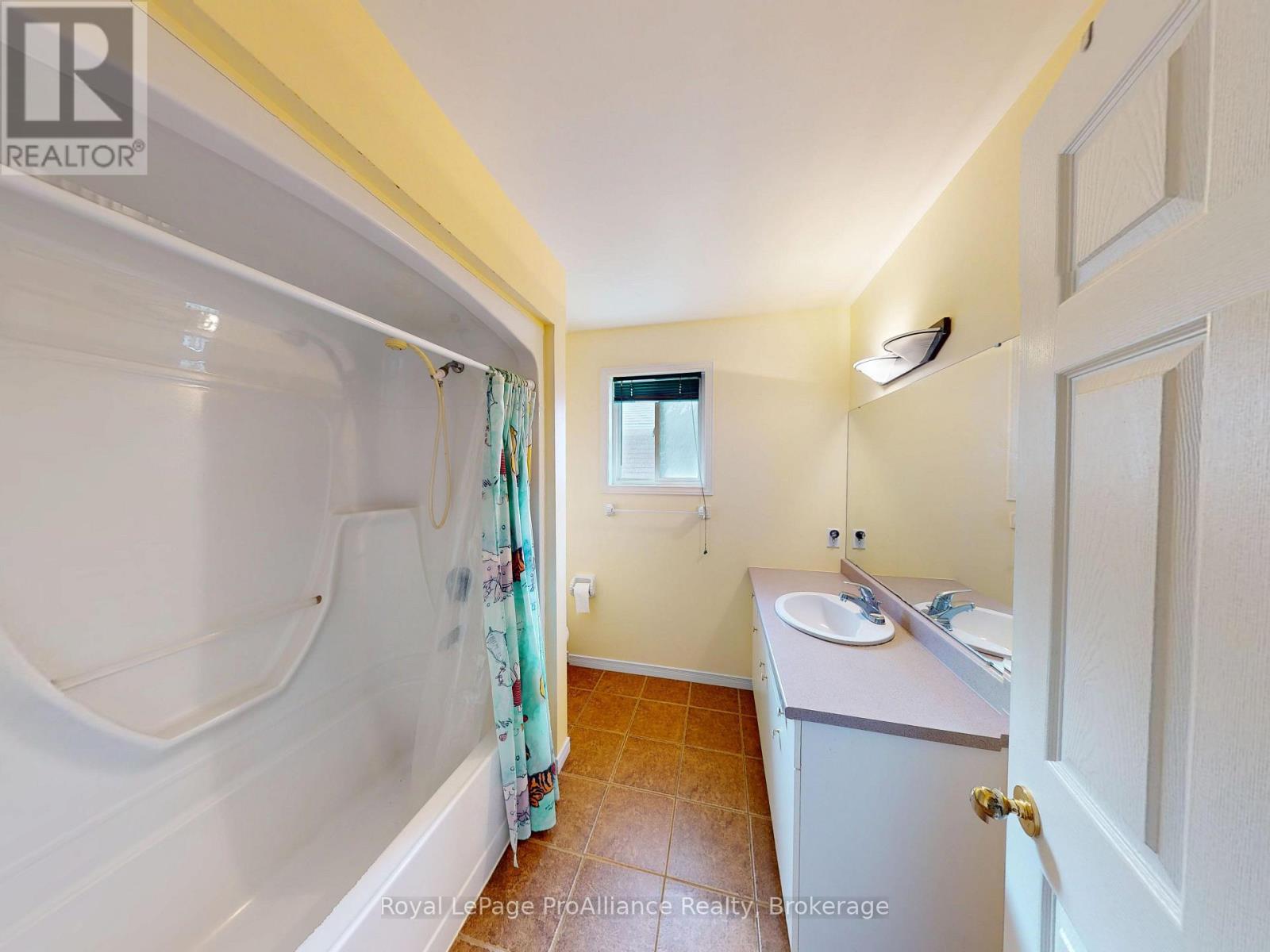 17 SUMAC TERRACE - 9