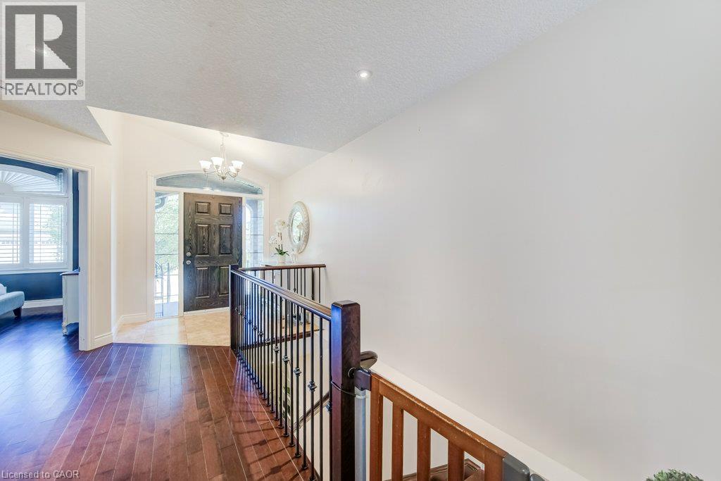 27 Coral Gables Crescent — photo 11