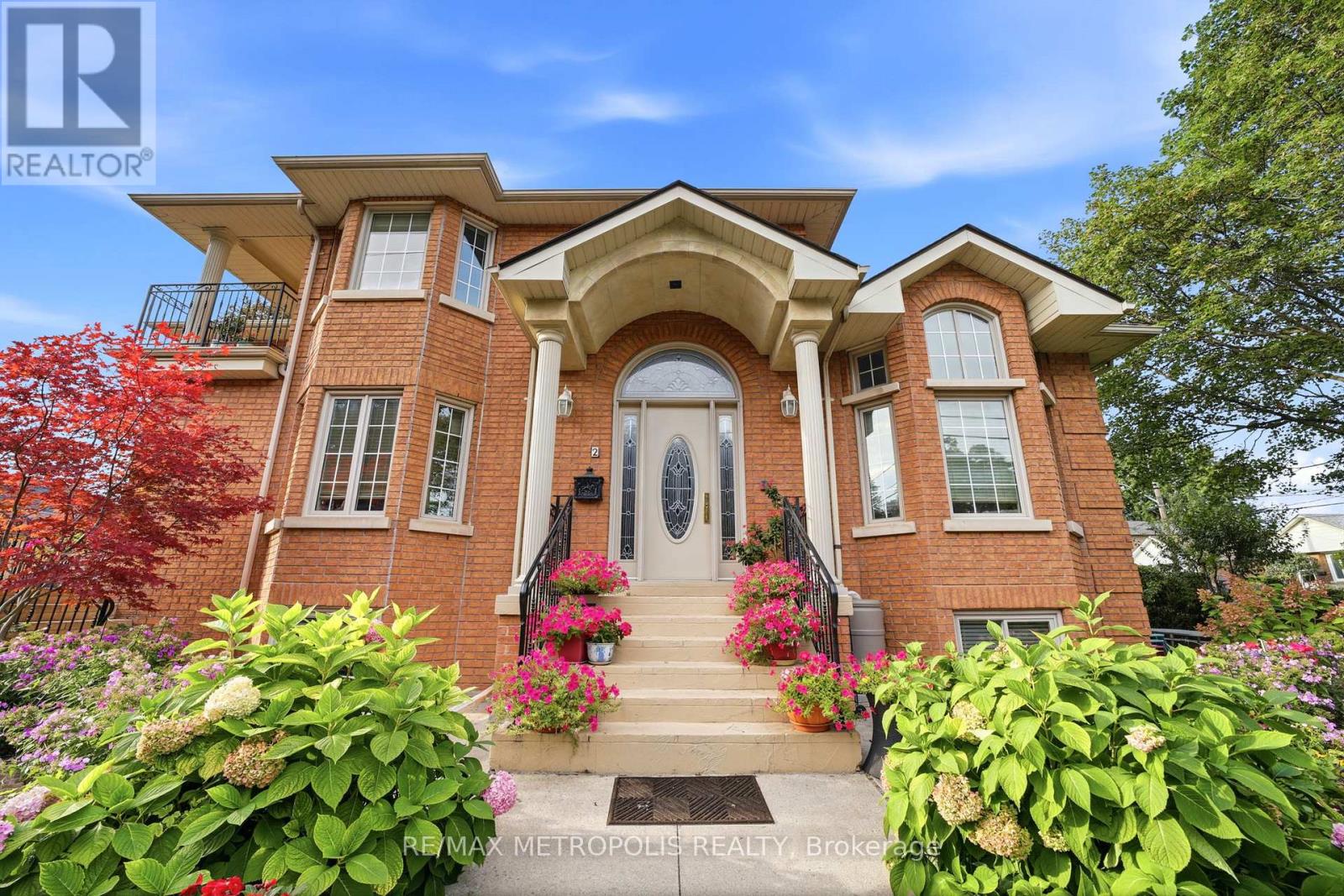 BSMT - 2 DENVALE ROAD, Toronto (O'Connor-Parkview)