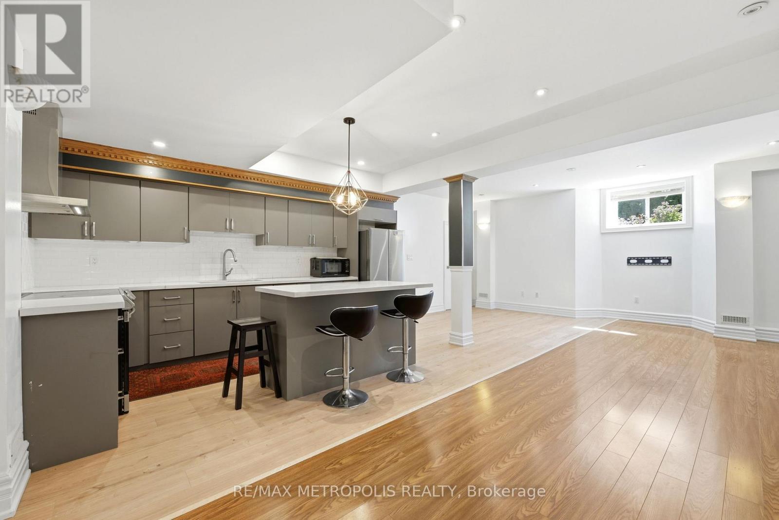 BSMT - 2 DENVALE ROAD, Toronto (O'Connor-Parkview) — photo 10