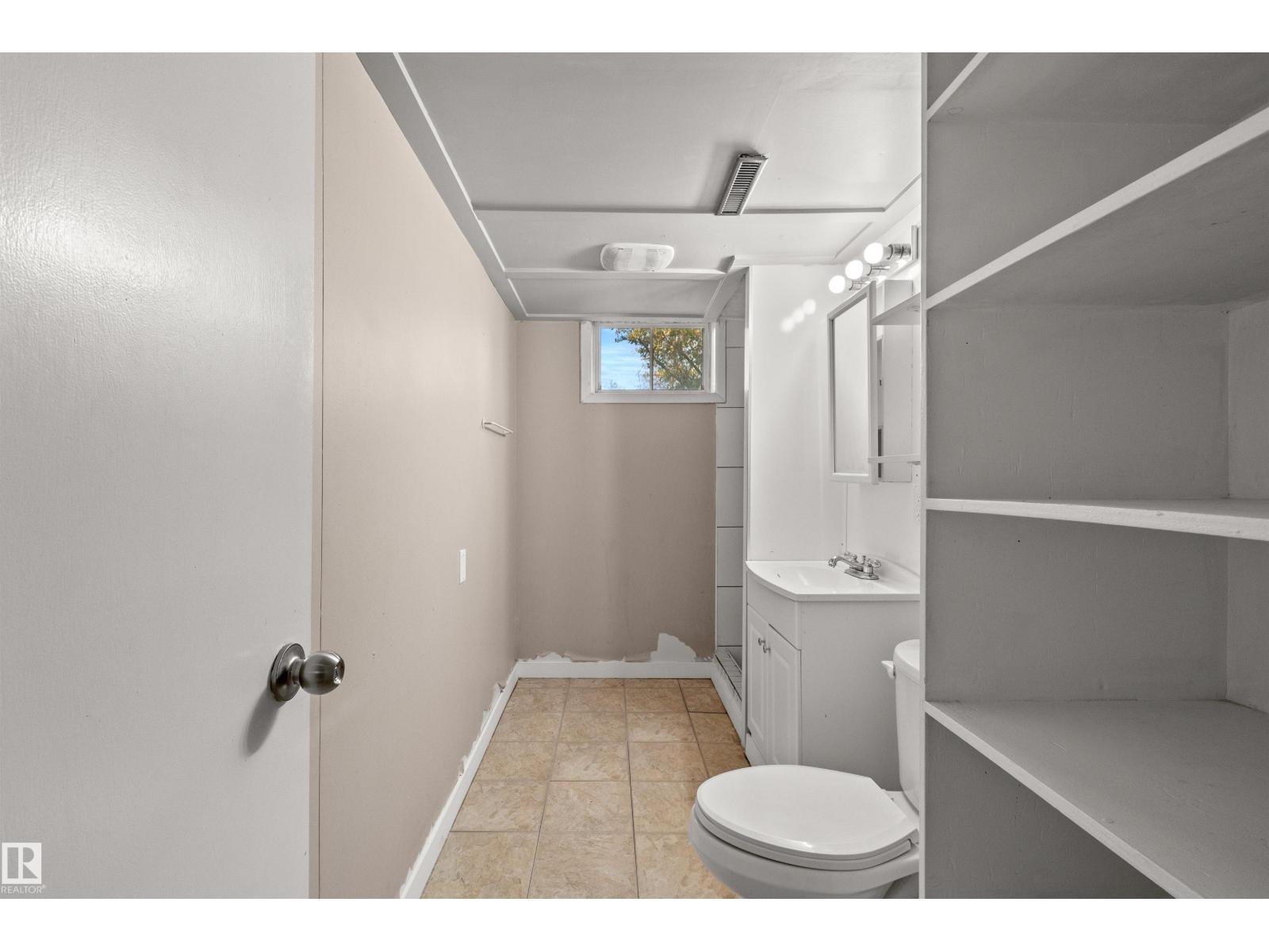 10428 64 AV NW - Image 19