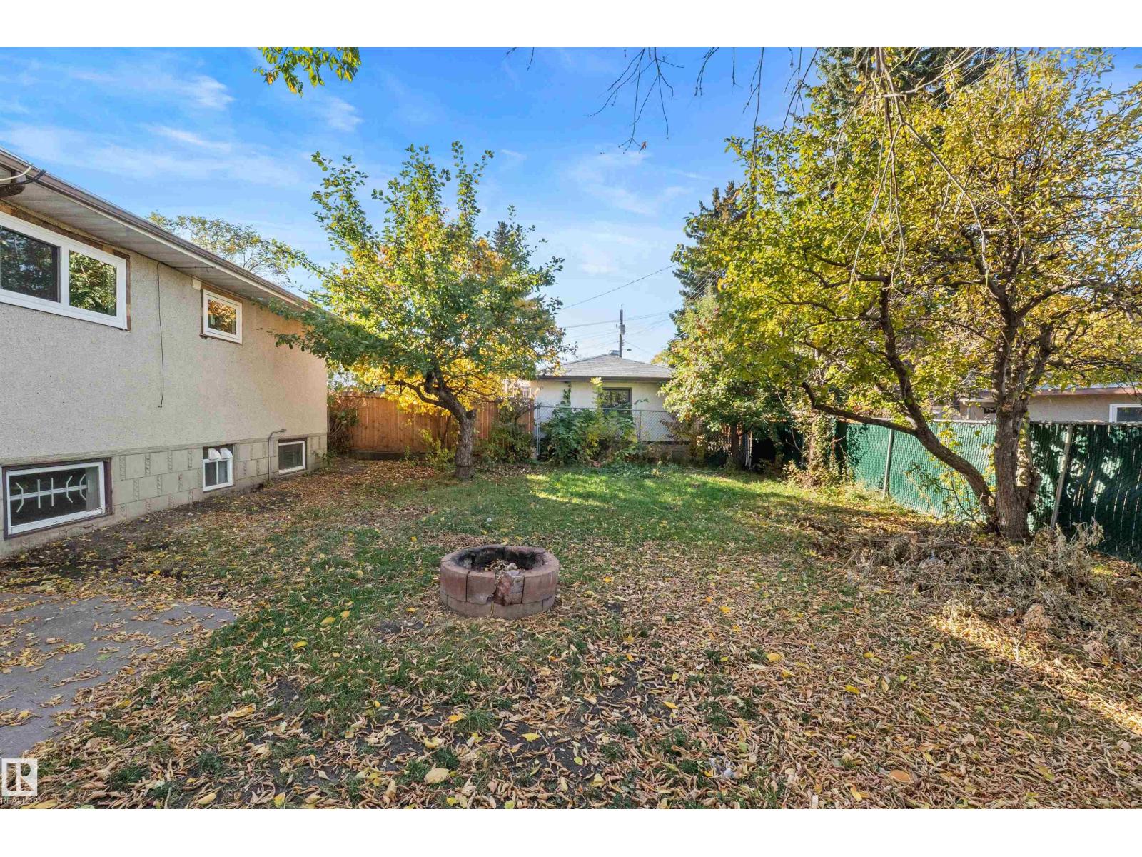 10428 64 AV NW - 2