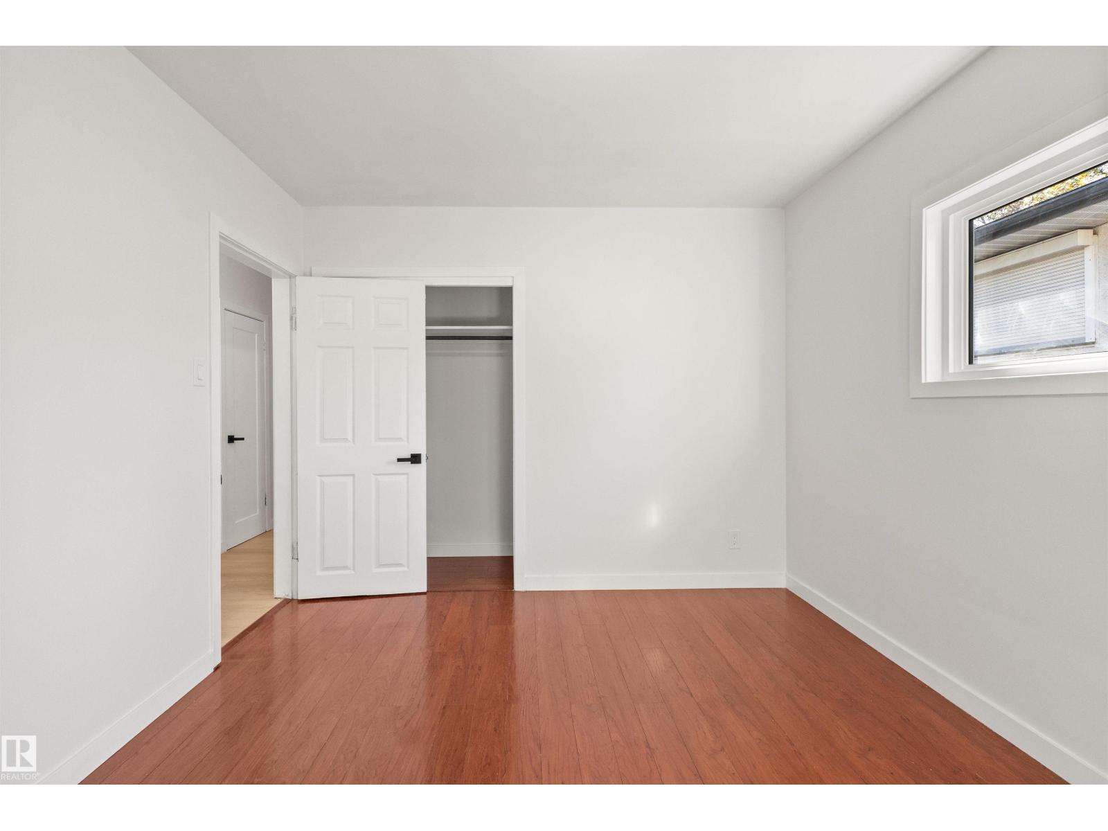 10428 64 AV NW - Image 35