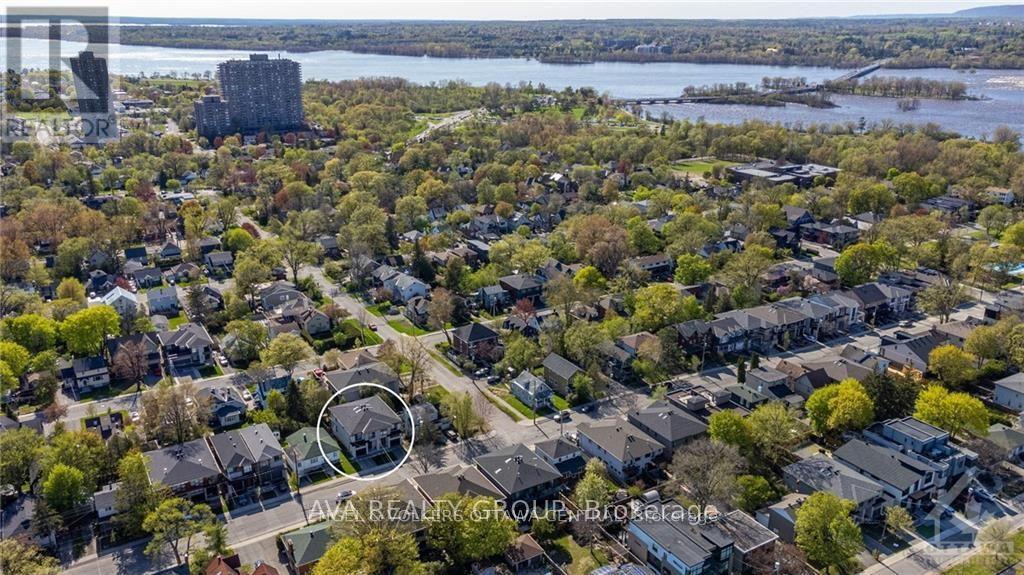 Condos for Sale in Ottawa – 230 CARLETON STREET, Ottawa – By Peter Sagos - Image 2