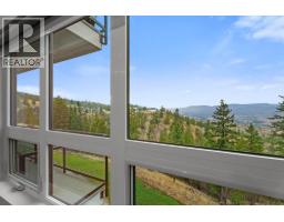 Den - 1844 Qu'appelle Boulevard Unit# 204, Kamloops, BC V2E0E8 Photo 8