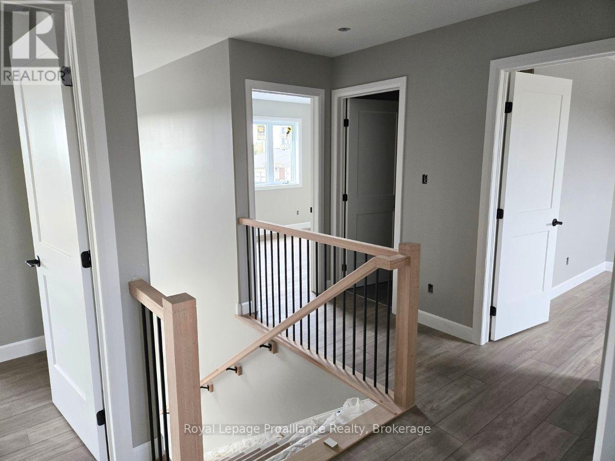 15 Horton Court — photo 7