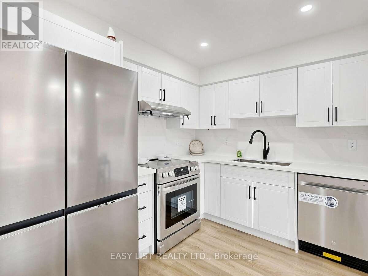 16 Mount Fuji Crescent, Brampton, ON photo 14