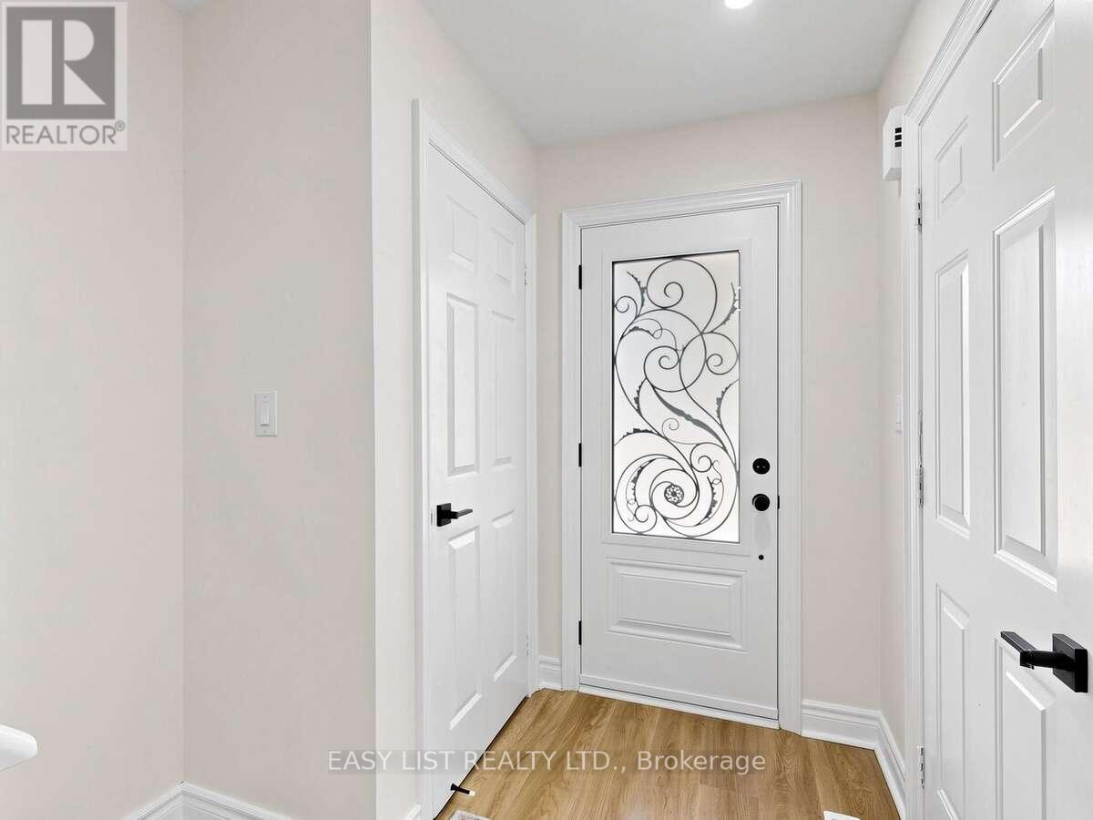 16 Mount Fuji Crescent, Brampton, ON photo 19