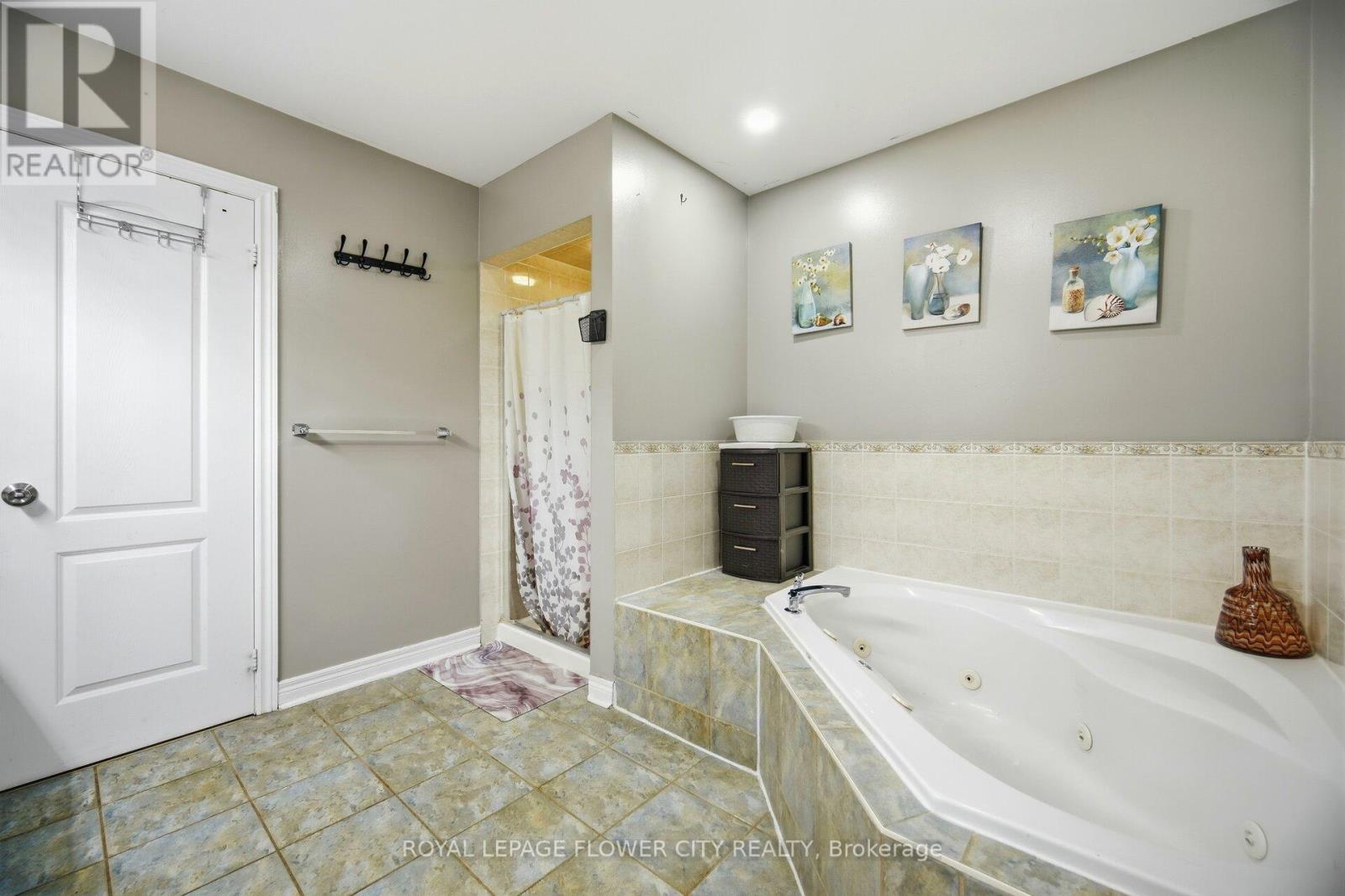 67 Olde Town Road, Brampton, ON photo 28