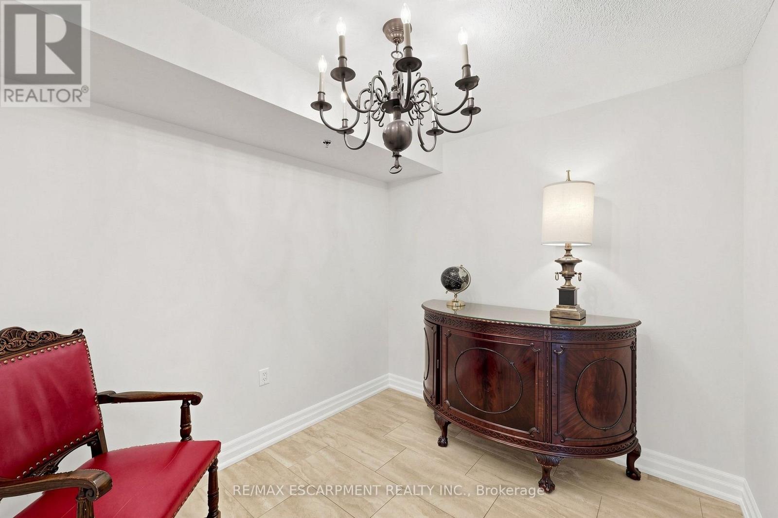 2416- 100 Burloak Drive, Burlington, ON photo 8