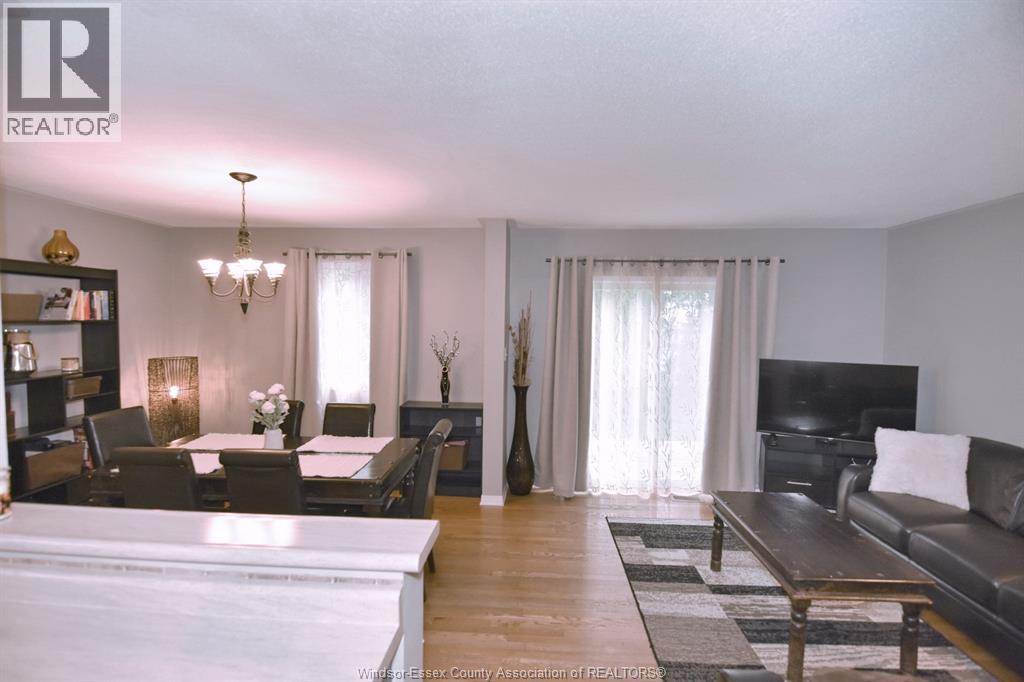 1277 Cardinal Crescent — photo 7