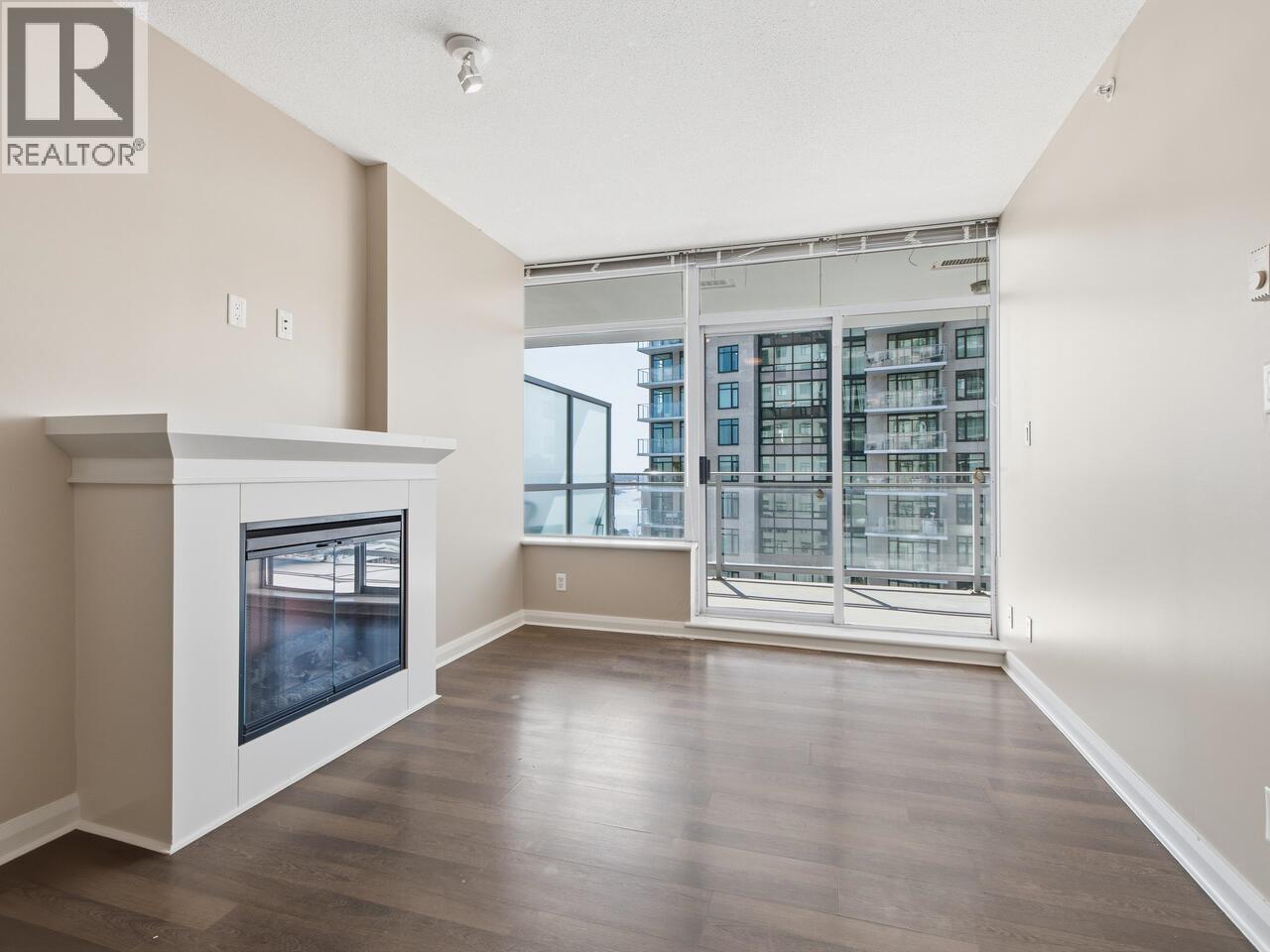 Photo of 1909 898 CARNARVON STREET 3
