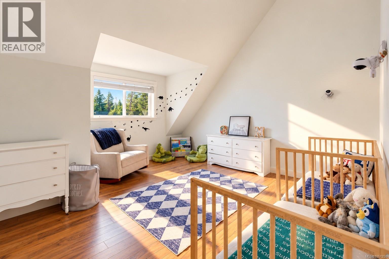 2815 Otter Point Rd - 48