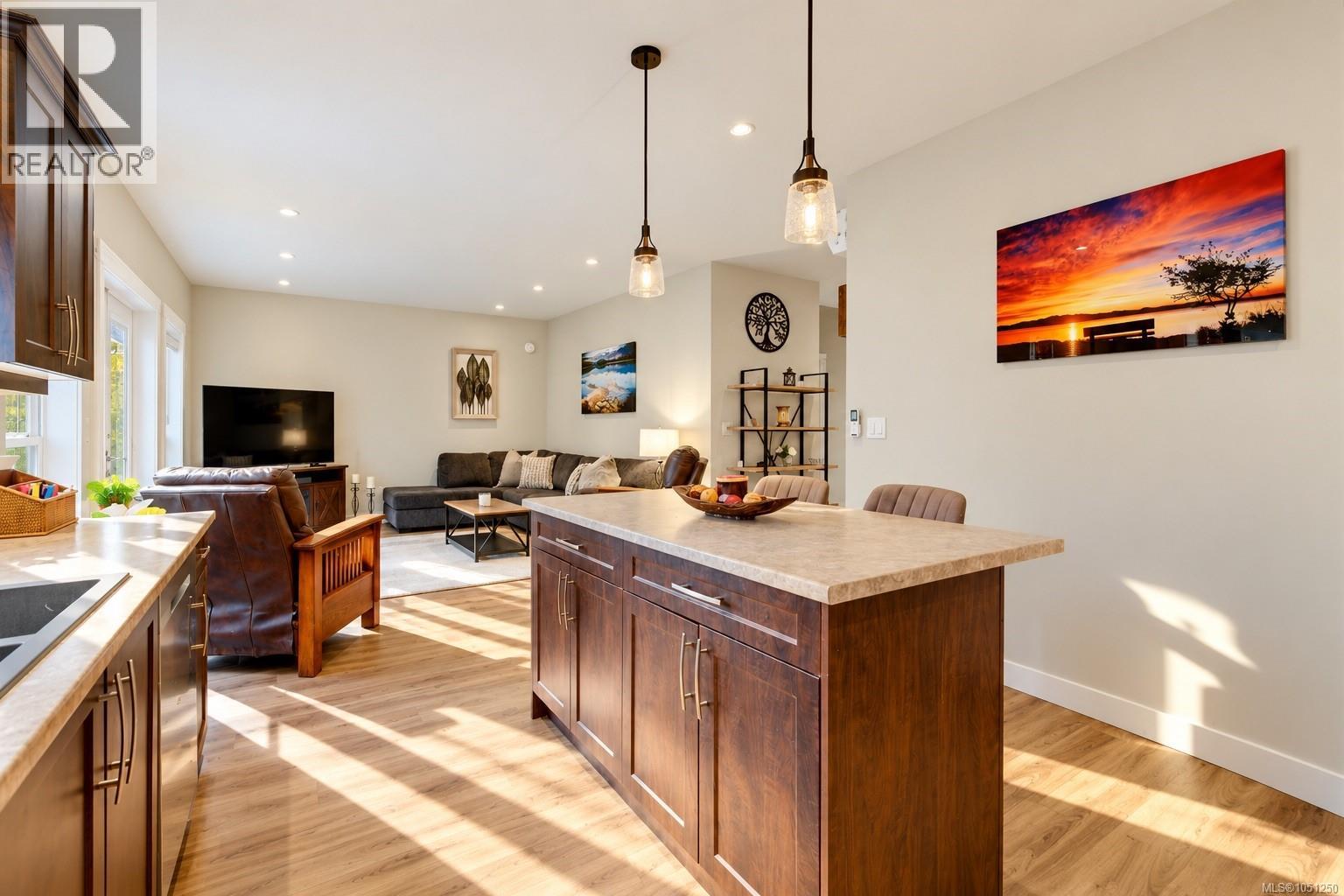 2815 Otter Point Rd - 65