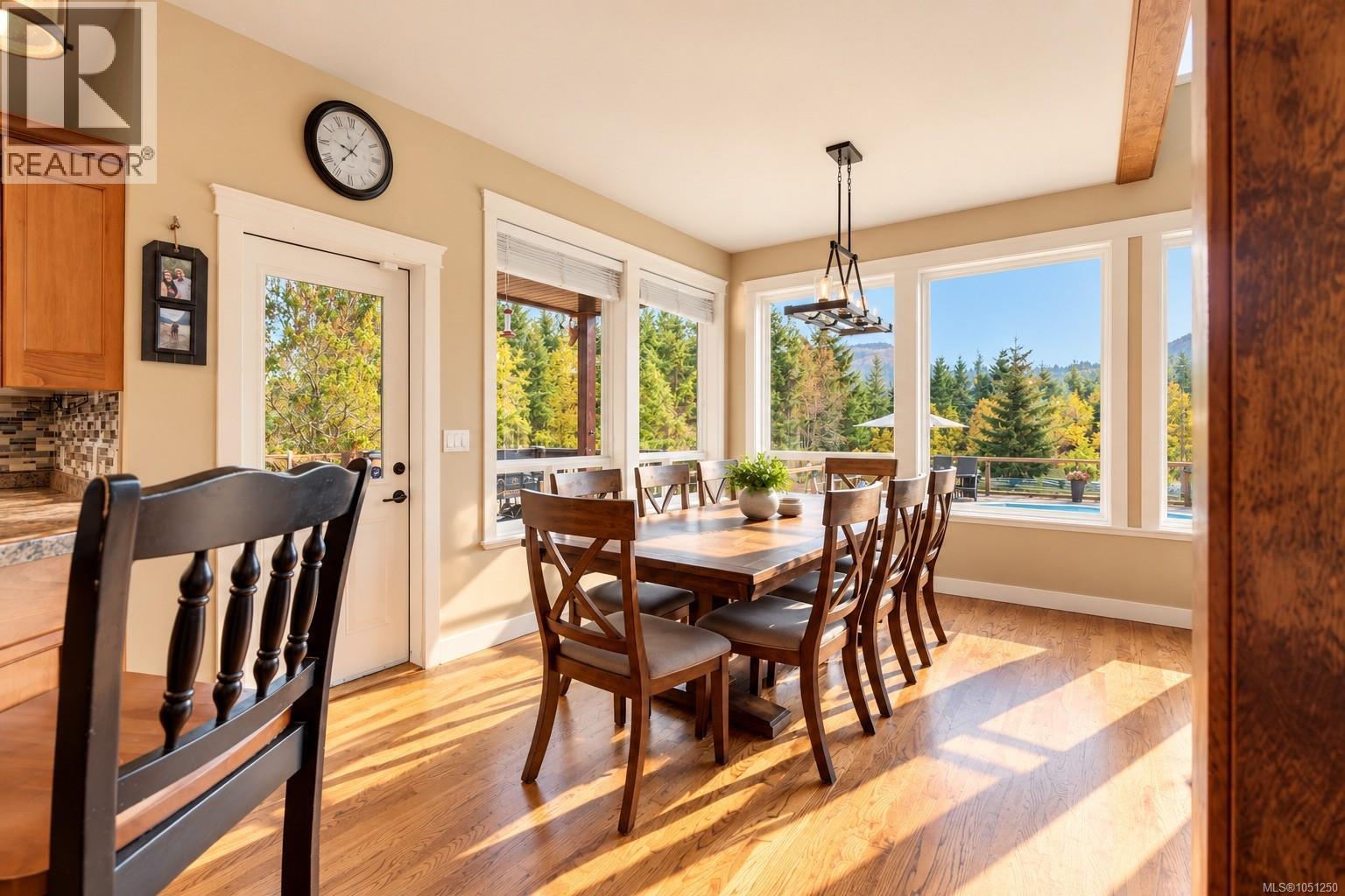 2815 Otter Point Rd - 30