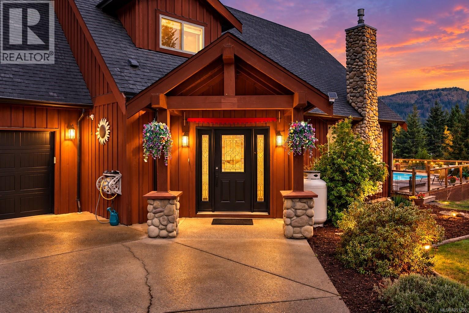 2815 Otter Point Rd - 54