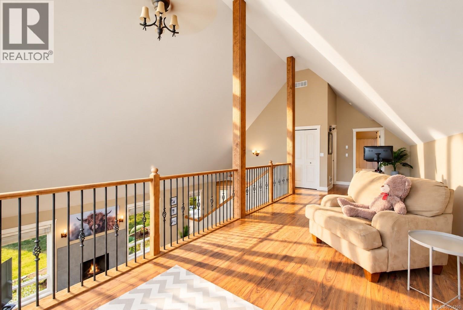 2815 Otter Point Rd - 45