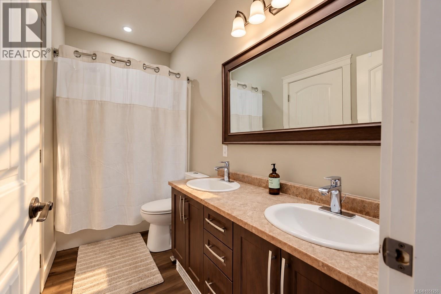 2815 Otter Point Rd - 61