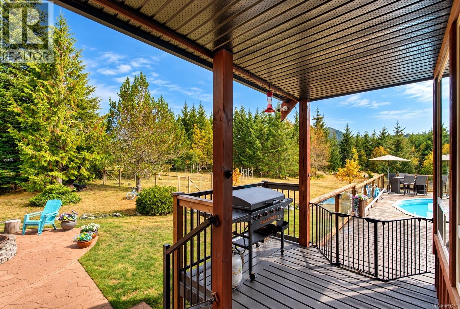 2815 Otter Point Rd - 33
