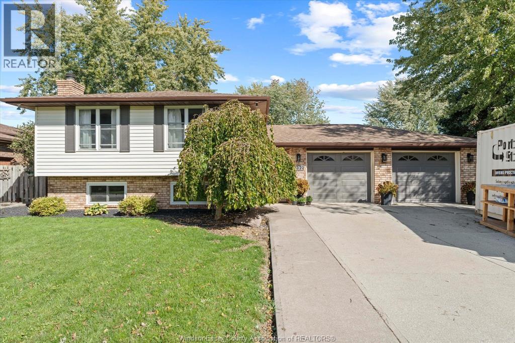 232 GREENWOOD CRESCENT - 1