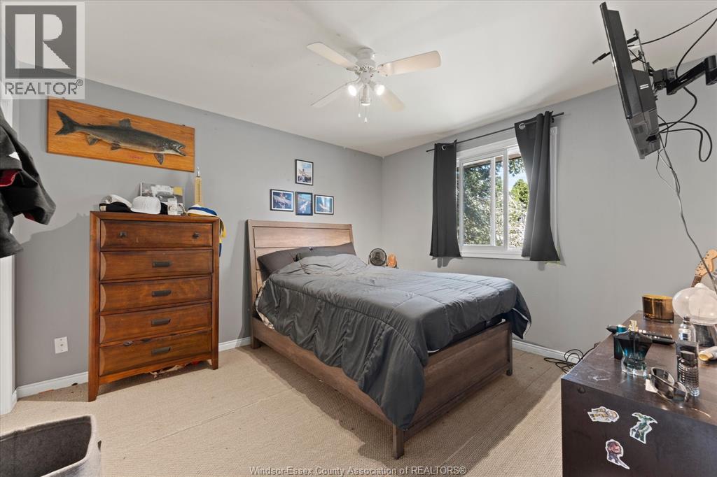 232 GREENWOOD CRESCENT - 16