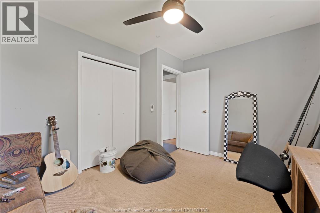 232 GREENWOOD CRESCENT - 17
