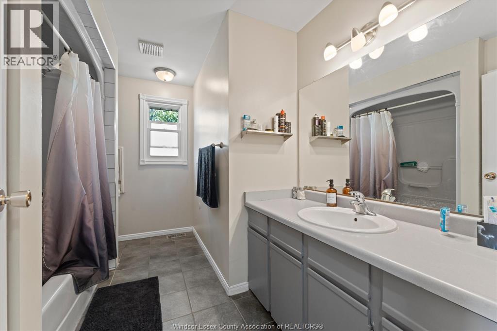 232 GREENWOOD CRESCENT - 20