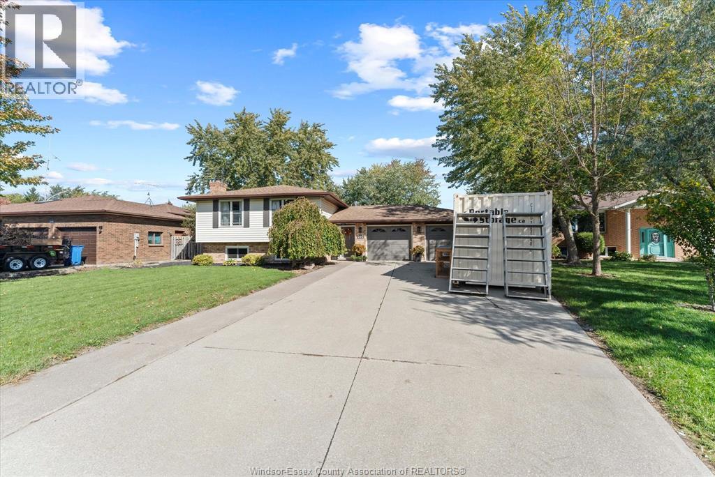 232 GREENWOOD CRESCENT - 3