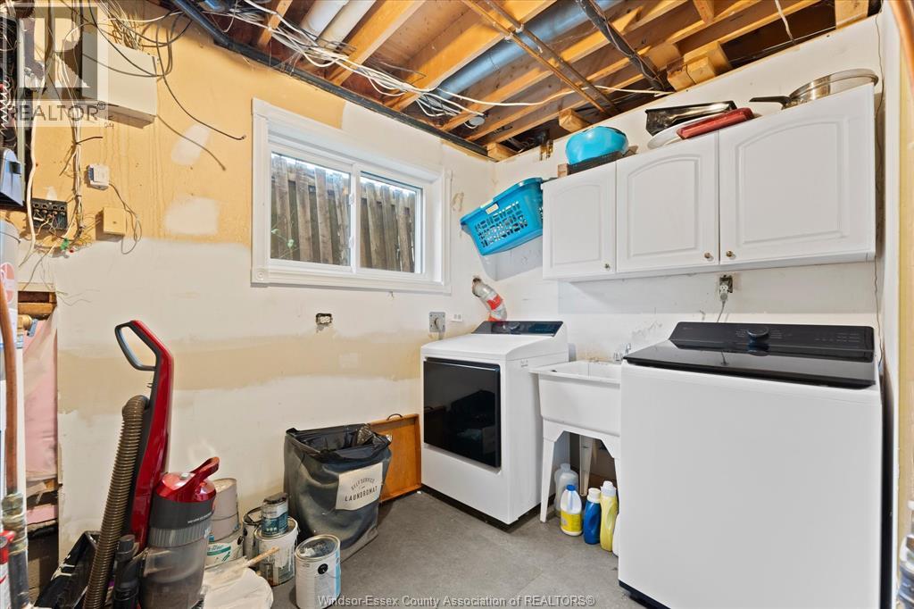 232 Greenwood Crescent — photo 32