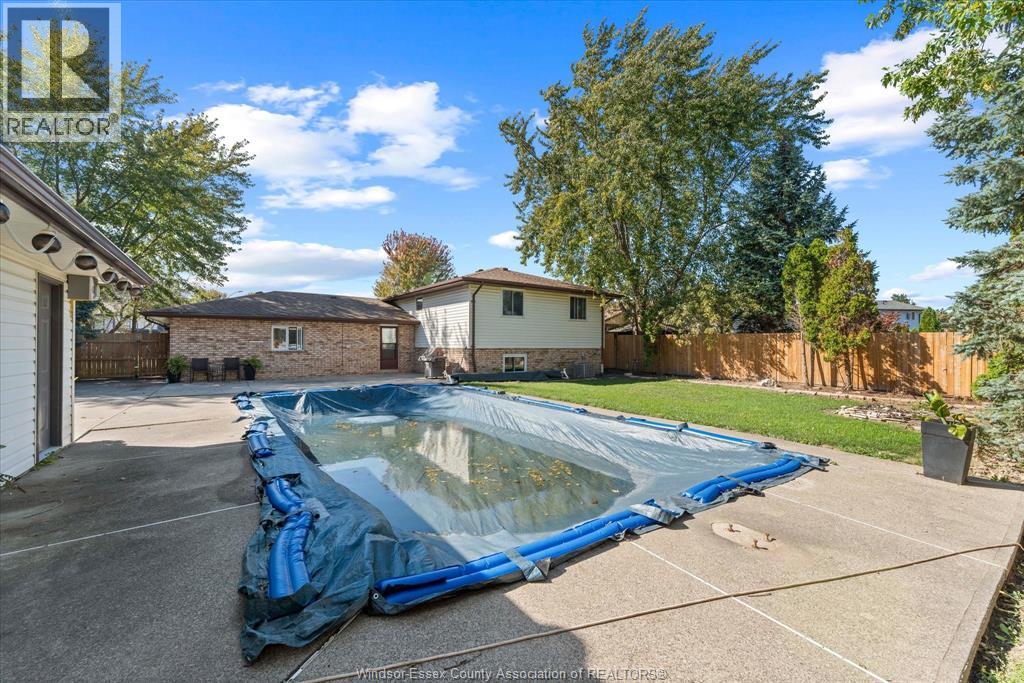 232 Greenwood Crescent — photo 36