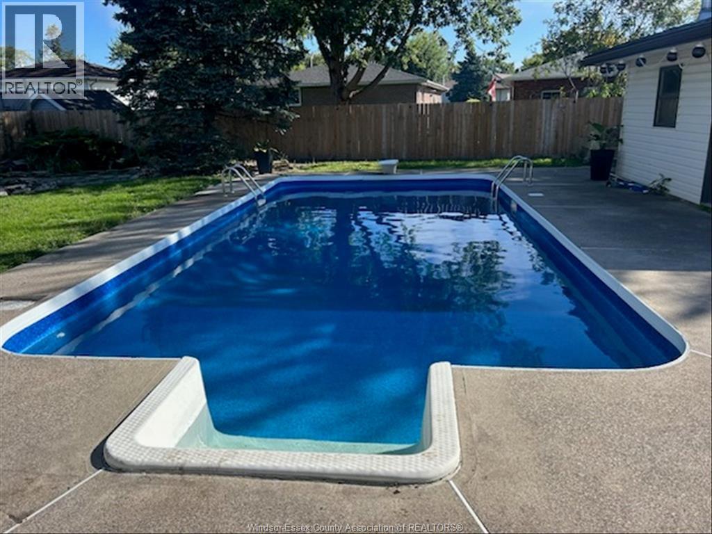 232 Greenwood Crescent — photo 39