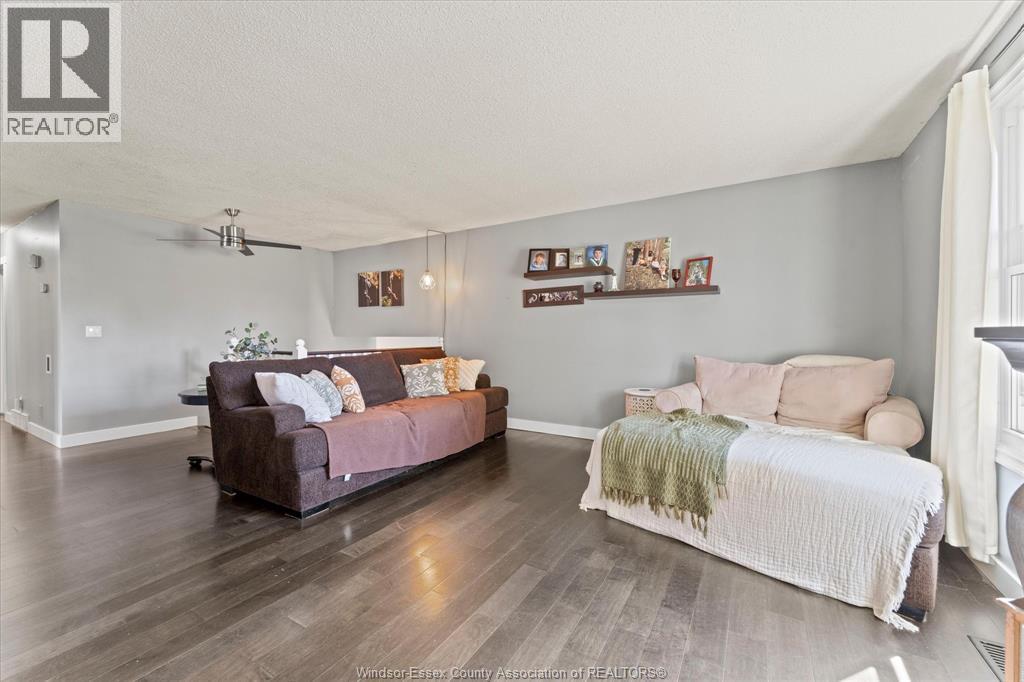 232 GREENWOOD CRESCENT, Lakeshore — photo 7